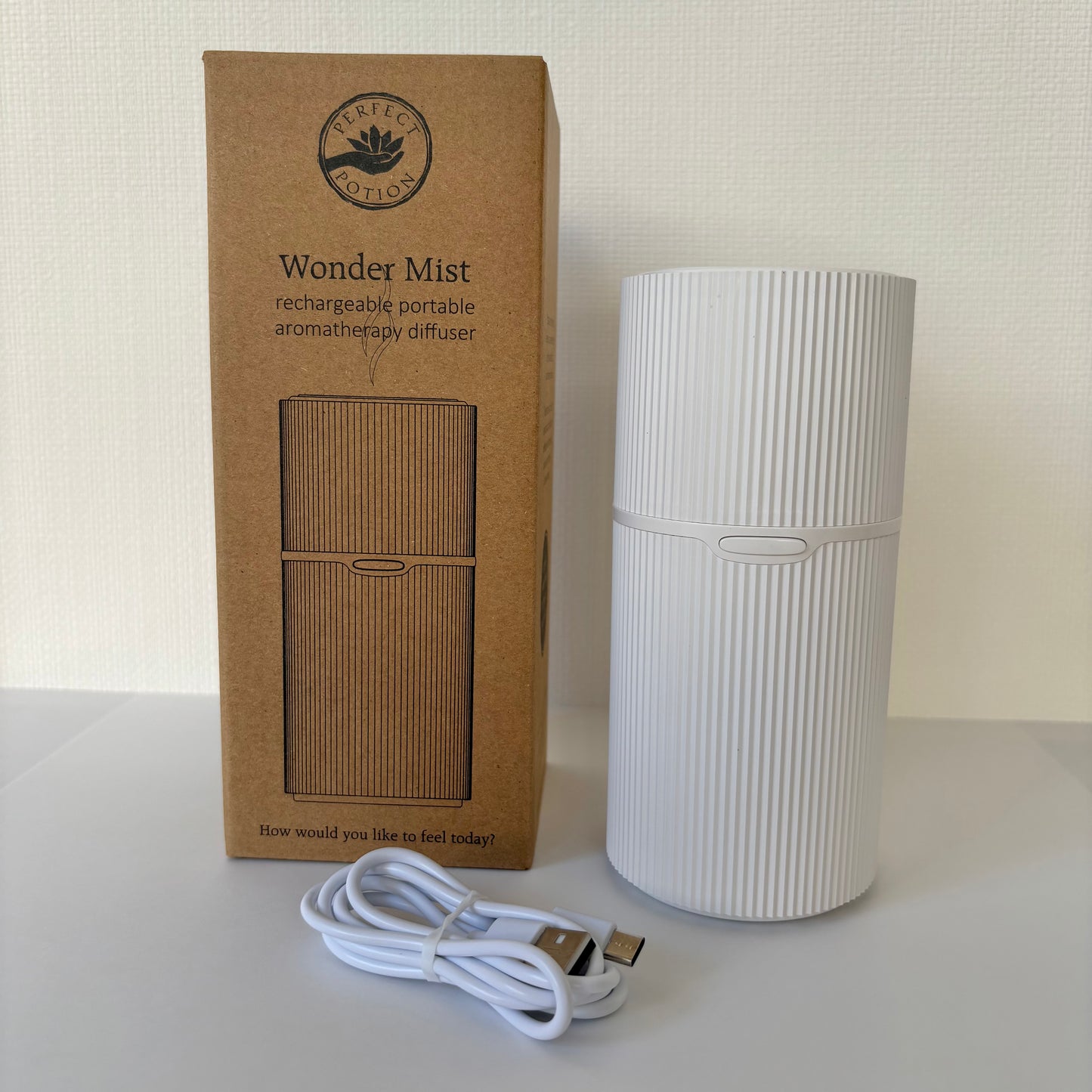 ワンダーミスト コードレス(充電式)超音波アロマディフューザー【白】