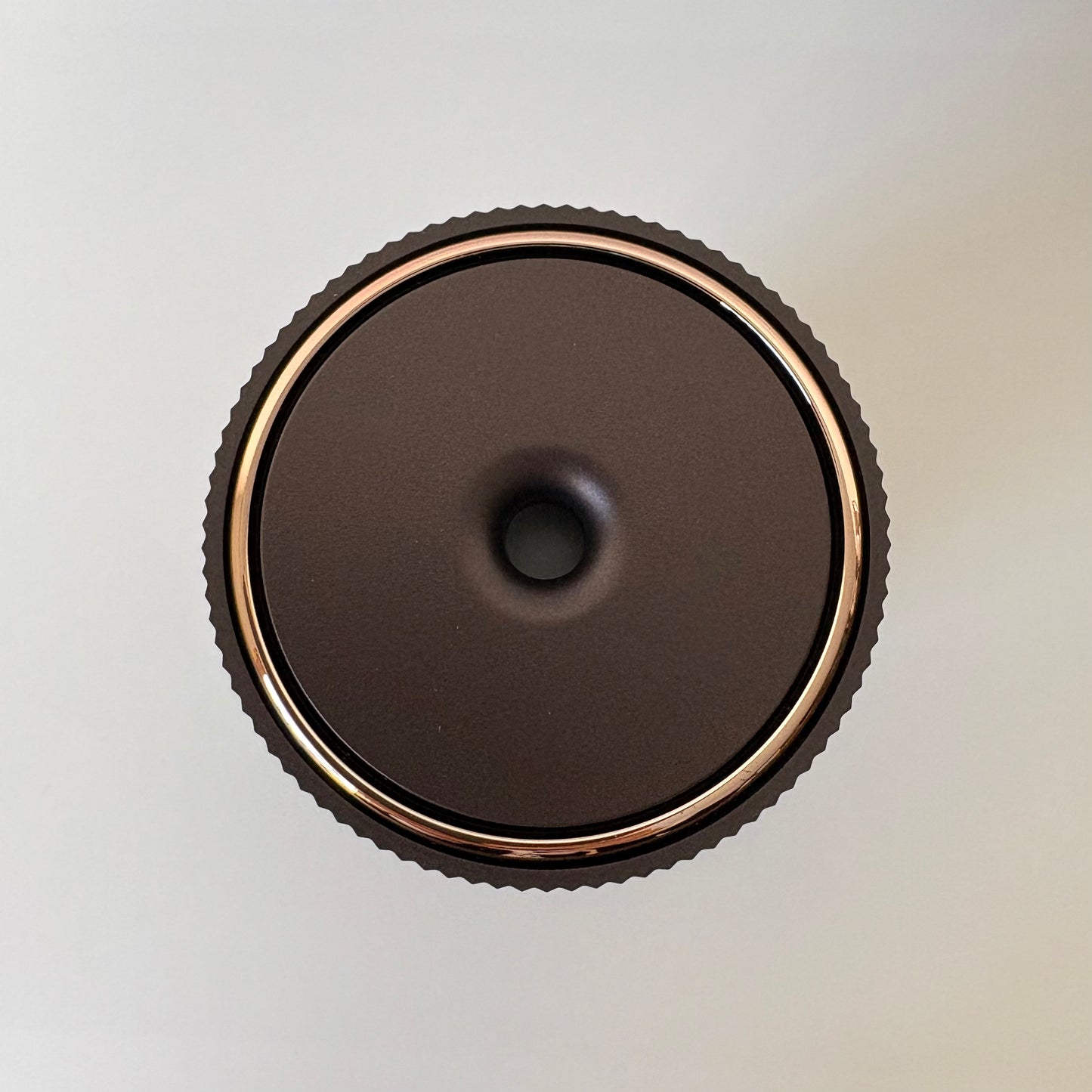 ワンダーミスト コードレス(充電式)超音波アロマディフューザー【ブラウン】