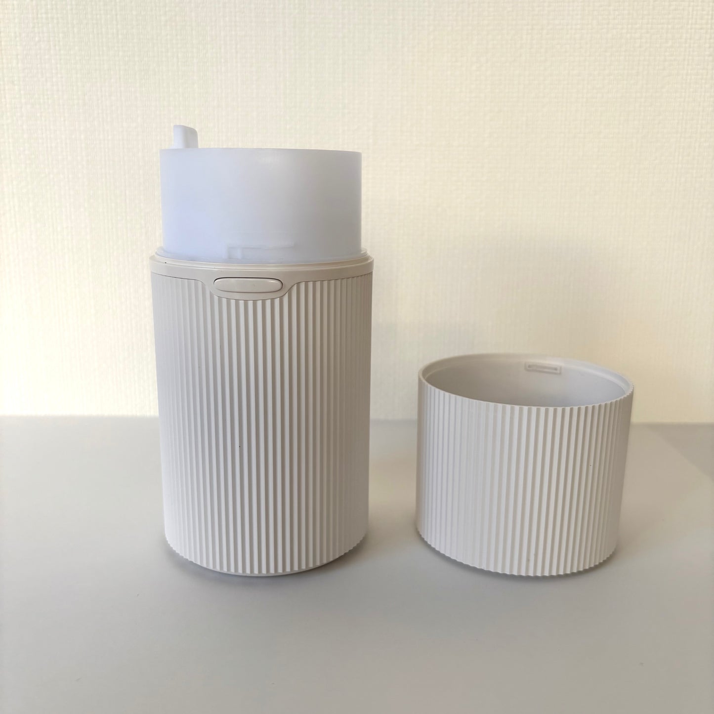 ワンダーミスト コードレス(充電式)超音波アロマディフューザー【白】