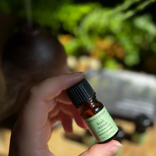 ブッシュ リトリート エッセンシャルオイル ブレンド 5mL