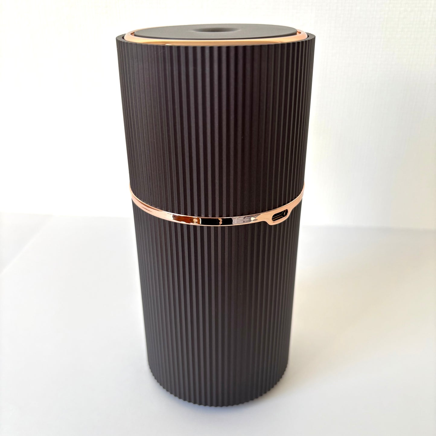 ワンダーミスト コードレス（充電式）超音波アロマディフューザー【ブラウン】