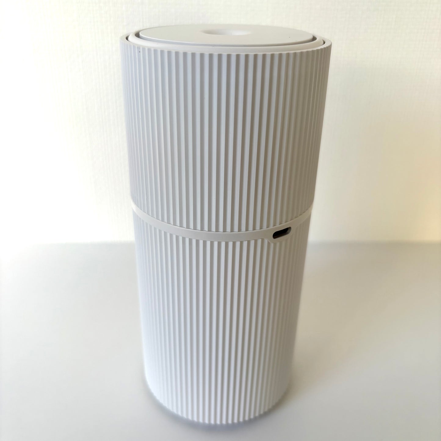 ワンダーミスト コードレス（充電式）超音波アロマディフューザー【白】